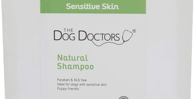 Champú natural para perros The Dog Doctors para piel sensible, ideal para cachorros o perros con piel sensible y picazón. Sin parabenos y sin crueldad